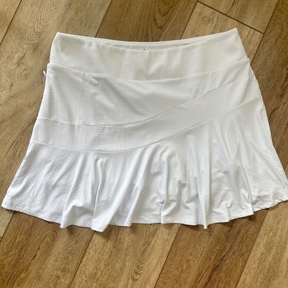 IBKUL SKORT SIZE L - Picture 1 of 5